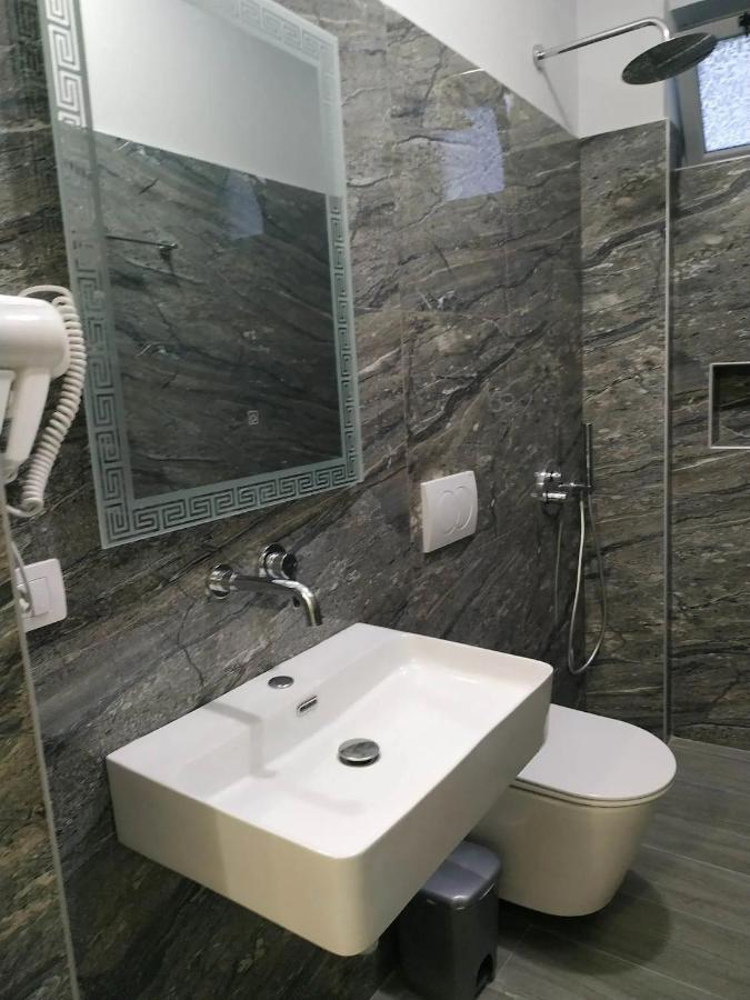 River Bridge Private Room Gjirokaster Luaran gambar